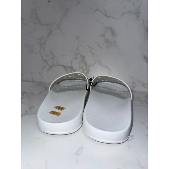 Gucci Pool White with embossed GG logo Slides 40 - Picture 3 of 4